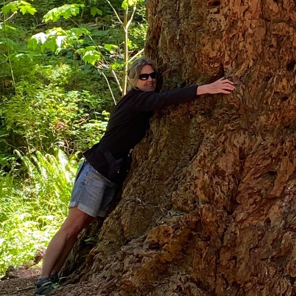 Meet your Posher, Sharon - Picture 1 of 1